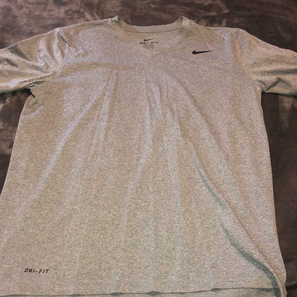 Nike men’s tee